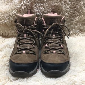 Sketchers waterproof hiking boots